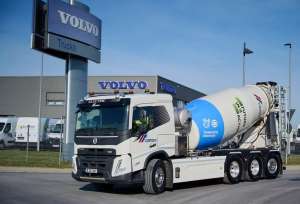 Volvo Trucks передала свій перший повністю електричний бетонозмішувач