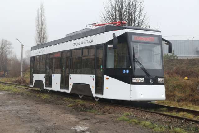 В Києві випробовують новий трамвай заводу «Еталон»