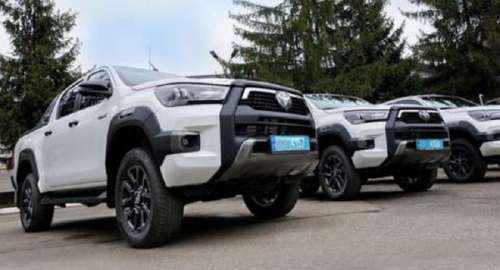 Броньовані Toyota Hilux для української поліції: що це за машини