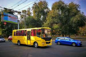 Де в Україні виробляють автобуси