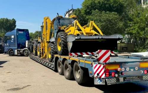 До Одеси прибули екскаватори-навантажувачі із Японії