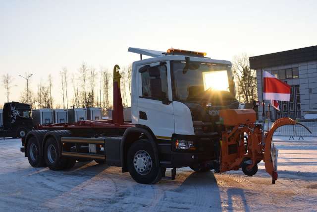 Scania представила в Україні спеціалізований автомобіль-контейнеровоз