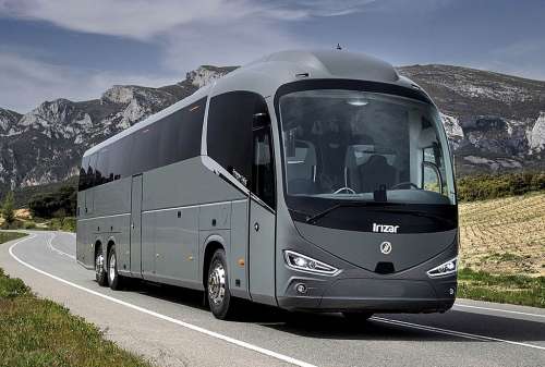 В Євросоюзі представили найновіший туристичний автобус