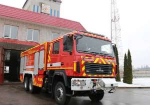 Харківські рятувальники отримали вітчизняні пожежні автомобілі