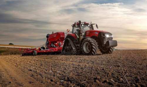 Case IH представила три нові моделі тракторів Magnum