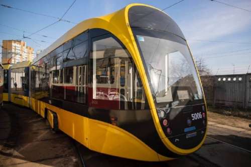 На маршрути Києва вийшли нові вітчизняні трамваї