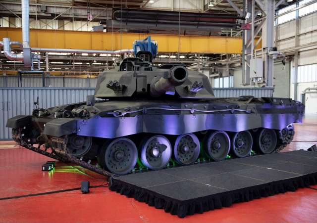 В Лондоні показали Challenger 3 – «найбільш боєздатний танк у Європі»