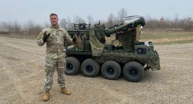 Армія США успішно випробувала бойових роботів, оснащених Javelin