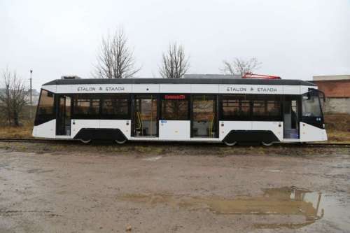 В Києві розпочалися випробування нового трамваю «Еталон»