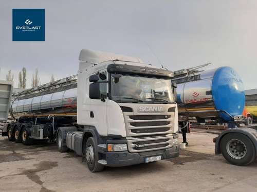 Український молочний гігант отримав нові молоковози з тягачами Scania