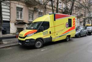 В Україну приїхав автомобіль «швидкої допомоги» легендарної марки