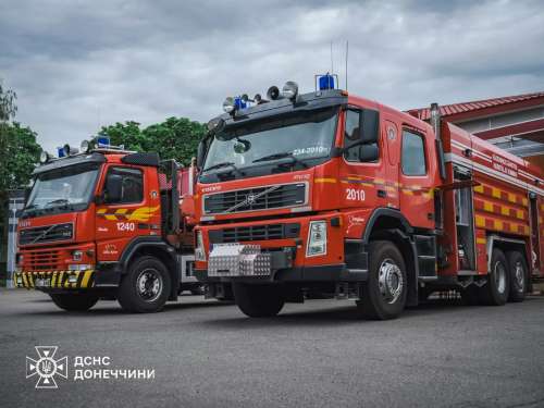 Шведські рятувальники передали на Донеччину нову спецтехніку