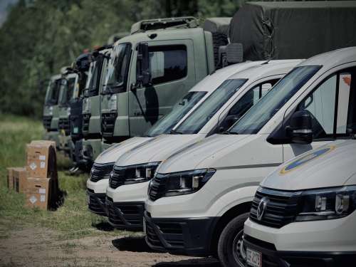 СОУ отримали партію повнопривідної техніки для бездоріжжя