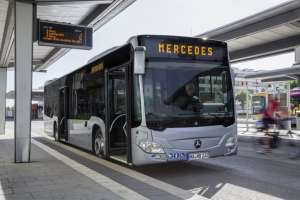 Mercedes завойовує європейську столицю гібридними автобусами