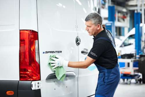 Mercedes-Benz почав виробництво електричної версії Sprinter