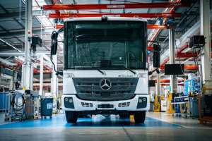 Розпочалося серійне виробництво електровантажівки Mercedes-Benz eEconic
