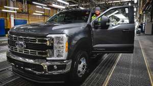 Ford оголосив про початок відвантаження пікапів Super Duty нового покоління