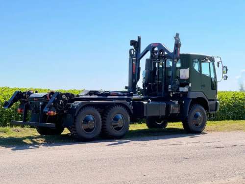 У 2025 році допущено до експлуатації понад 50 нових зразків автотехніки для військових