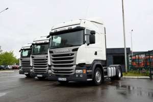 Scania поставила українській компанії партію тягачів