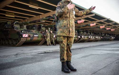 Україна отримає ще десяток важких гаубиць з Німеччини та Нідерландів