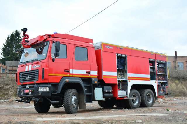 ЗСУ отримають 25 пожежних автоцистерн вітчизняного виробництва