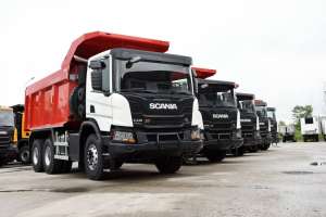 Українські гірники отримали партію нових самоскидів Scania