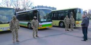 Силам оборони передано три місткі автобуси Setra