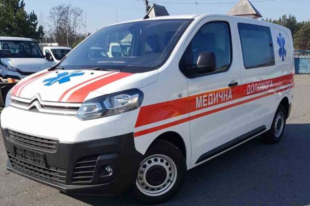 Українські медики отримали новий автомобіль швидкої допомоги на базі Citroen
