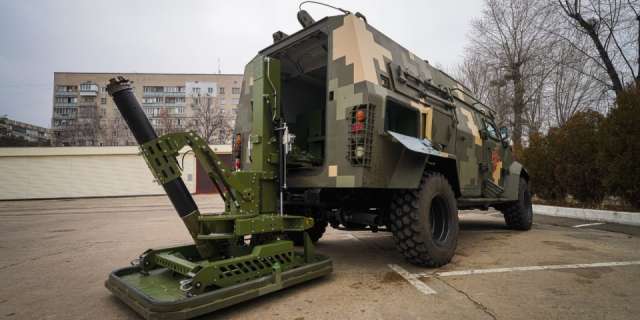 ЗСУ отримали другу батарею самохідних мінометів на бронеавтомобілях виробництва «Богдан моторс»