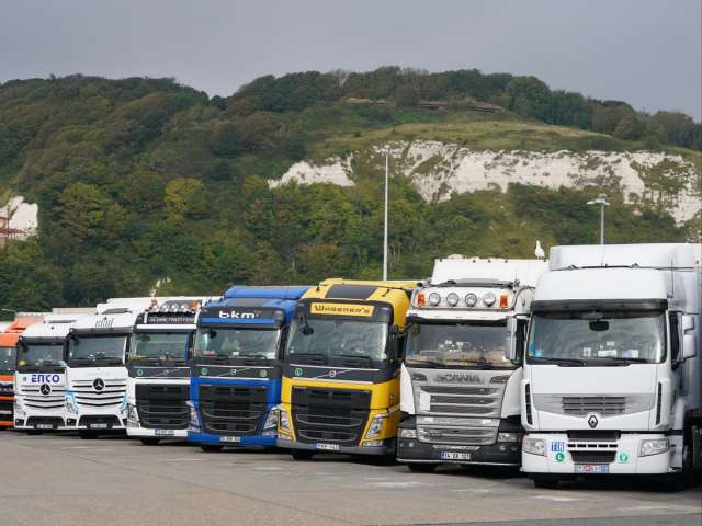 Уряд Німеччини викупив 11,5 тисяч старих вантажівок у їхніх власників