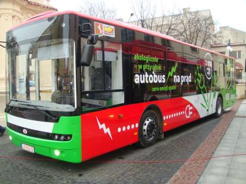 «Богдан» пропонує ввести 100% мита на імпортні електричні автобуси
