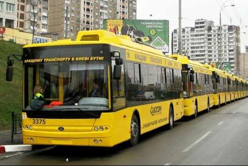 Київ придбав понад 500 автобусів, тролейбусів та трамваїв
