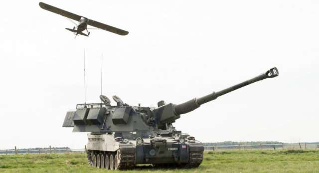 Велика Британія передасть для ЗСУ дві батареї САУ та дрони-камікадзе