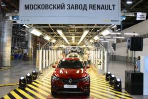 Renault зупиняє виробництво в РФ і думає, що робити з часткою в АвтоВАЗі