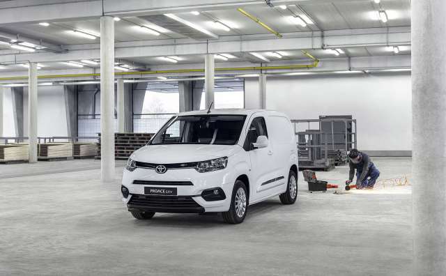 Toyota готує новий комерційний вен для Європи