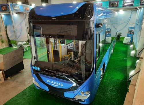 Ikarus презентував електричний автобус нового типорозміру