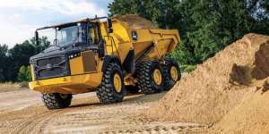 John Deere представив нові самоскиди з шарнірно-зчленованою рамою