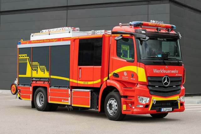 Представили нову пожежну машину на базі Mercedes-Benz Actros