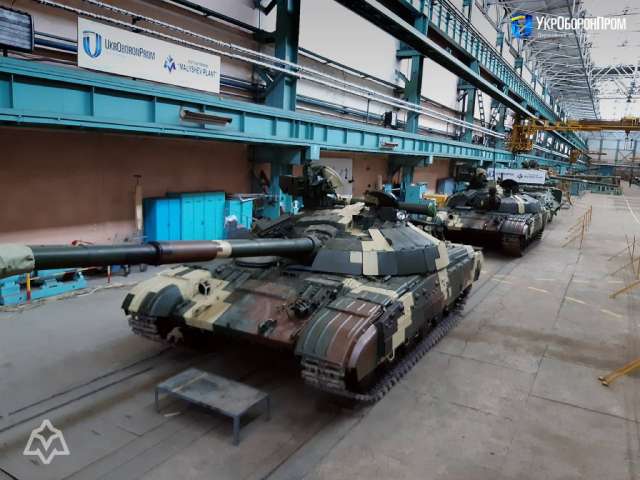 ЗСУ отримали нову партію модернізованих танків «Булат»