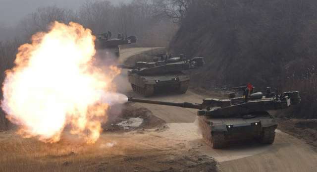 Польща купує відразу 1000 новітніх танків «Чорна пантера»