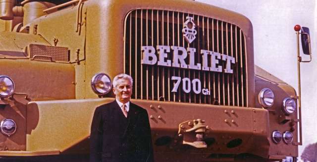 Renault покаже найбільшу у світі вантажівку – легендарний Berliet T100