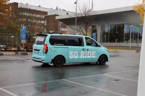 В Швеції випробовують мікроавтобус із штучним інтелектом