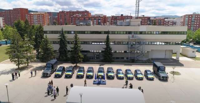 Українські прикордонники отримали партію автомобілів із Косово