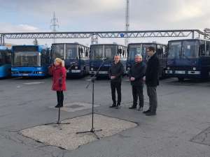 Україні передали з Будапешту 15 старих автобусів