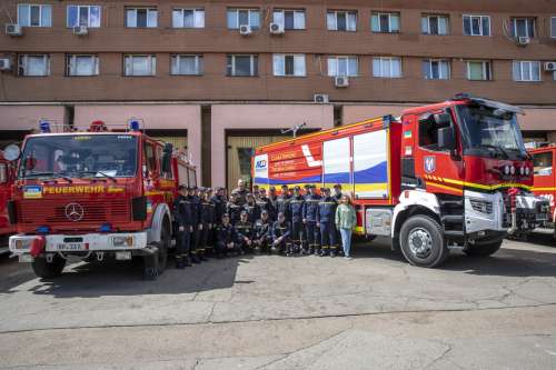 Віталій Кличко передав рятувальникам Києва 12 спецавтомобілів